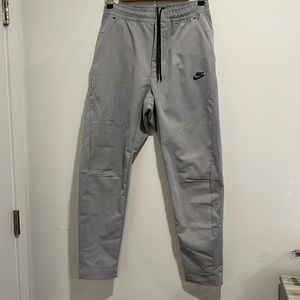 Nike Woven Pant